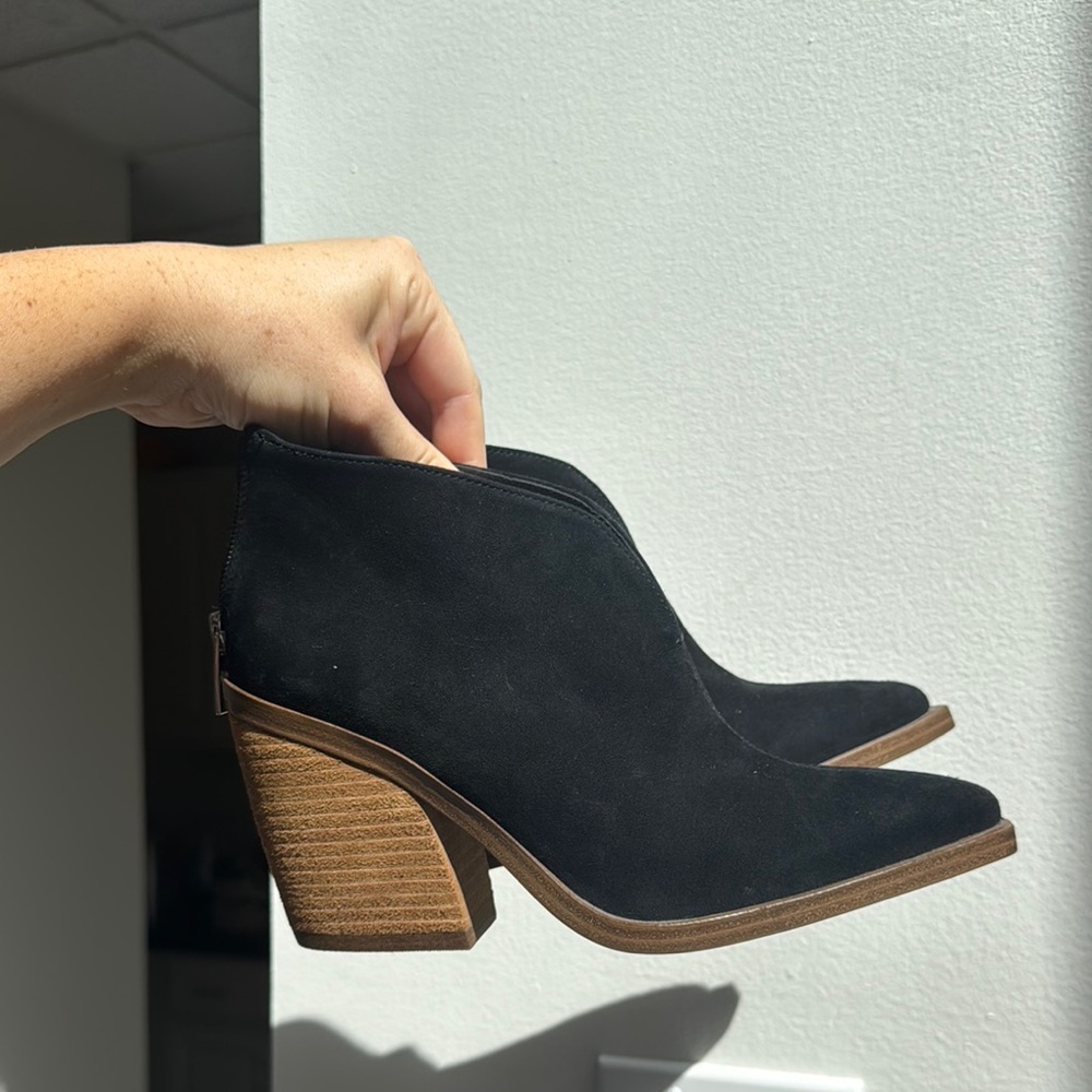 Vince Camuto Black Suede Ankle Boots Size 6